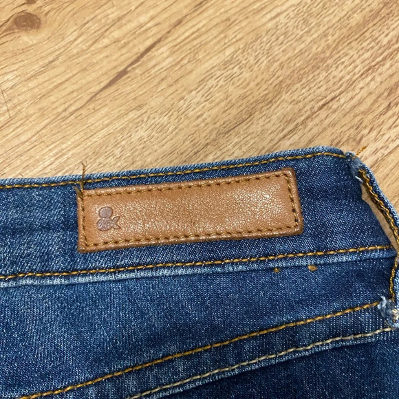 Classic Blue Straight Jeans with Comfortable Fit - Picture 7 of 11